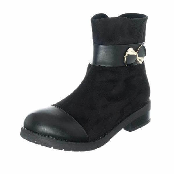 K101-2 Siyah bot dış ön açı; mat gövde, düz burun kapağı ve altın tonlu fiyonk